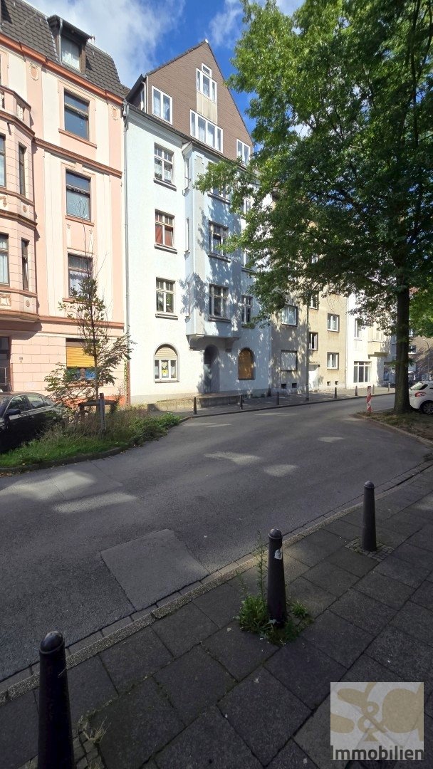 ***EG Wohnung mit kleiner Terrasse sucht nette Kaufende*** ***EG Wohnung mit kleiner Terrasse sucht nette Kaufende***